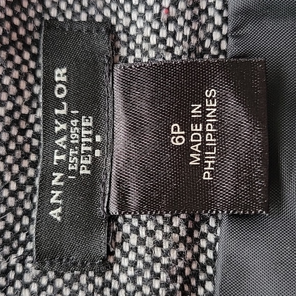 Ann Taylor Elegant Wool Blend Tweed Skirt Black/ Gray Size 6P - Picture 7 of 10